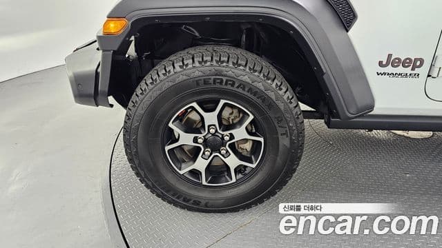 Jeep Wrangler 2021 — Фото 4/20