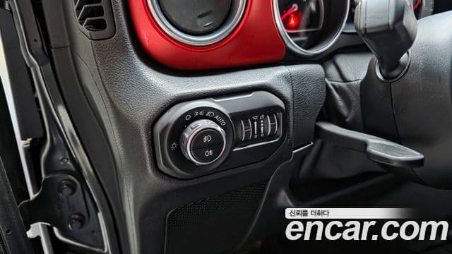 Jeep Wrangler 2021 — Şəkil 19/20
