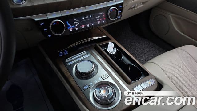 Genesis Electrified G80 2023 — ფოტო 7/20