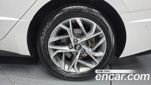 Hyundai Sonata Hybrid 2019 — ფოტო 23/33