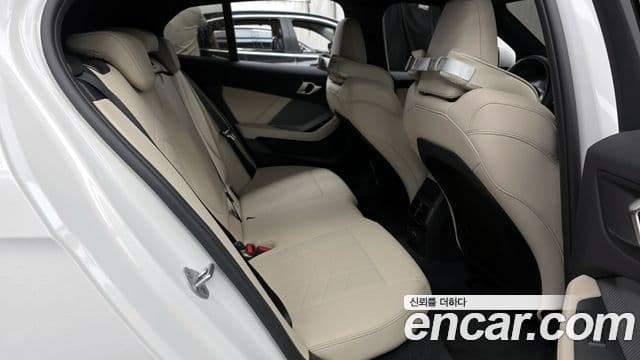 BMW 1 Series 2025 — Şəkil 12/20