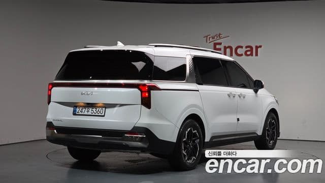 Kia Carnival 2024 — ფოტო 2/20