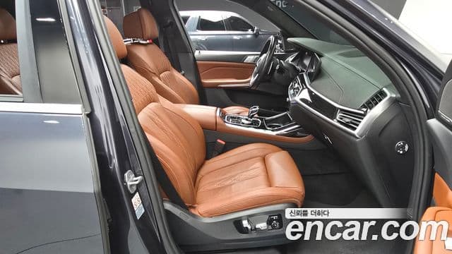 BMW X7 2021 — Şəkil 11/20