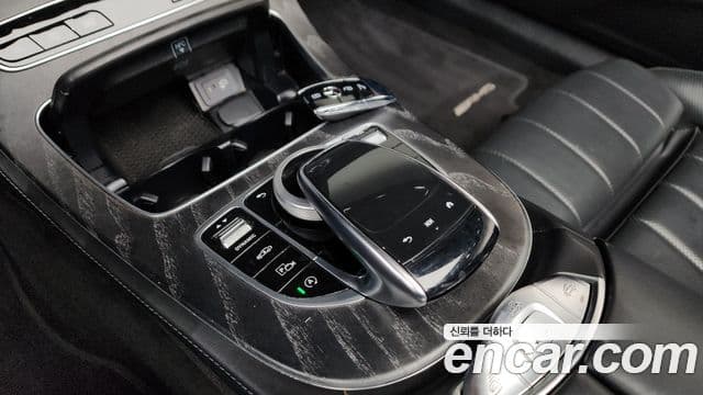 Mercedes-Benz E-Class 2022 — Şəkil 18/20