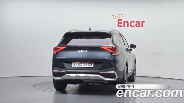 Kia Sportage 2022 — ფოტო 4/20