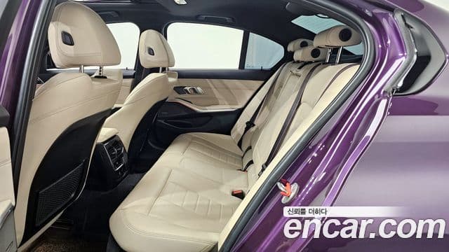 BMW 3 Series 2020 — Photo 23/31