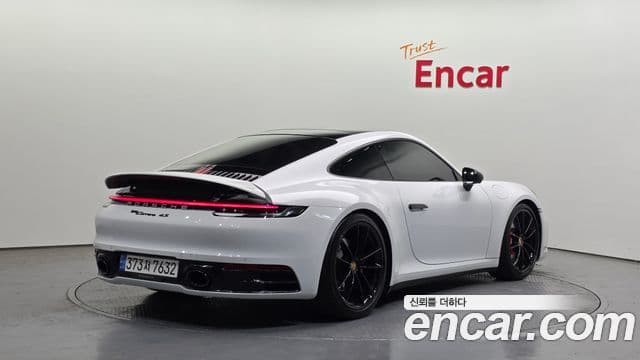 Porsche 911 2020 — Şəkil 2/20