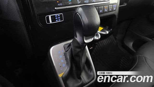 Hyundai Staria 2026 — Фото 9/20