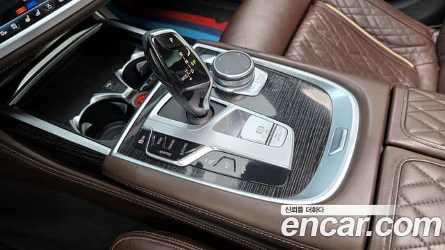 BMW 7 Series 2019 — ფოტო 9/20