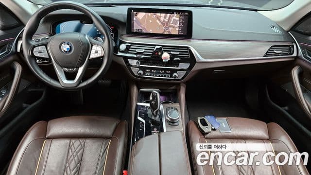 BMW 5 Series 2022 — Şəkil 7/20