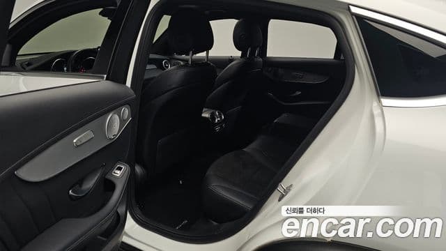 Mercedes-Benz GLC-Class 2019 — Şəkil 11/20