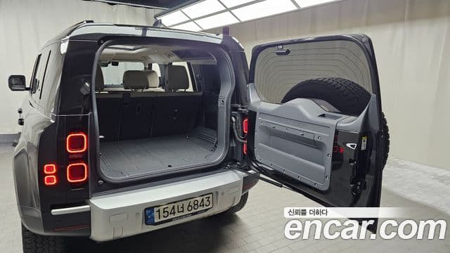 Land Rover Defender 2022 — Фото 20/20