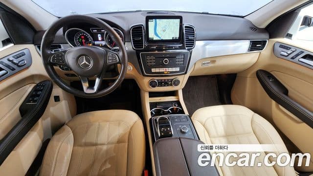 Mercedes-Benz GLE-Class 2018 — фото 7 из 20