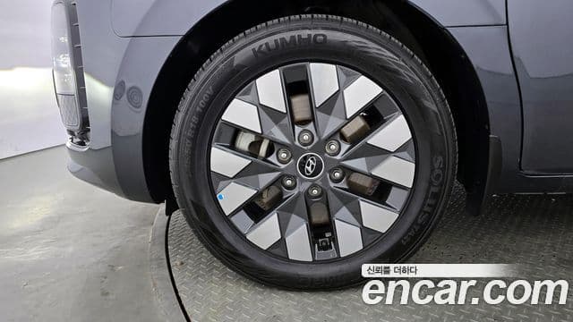 Hyundai Staria 2022 — фото 5 из 20