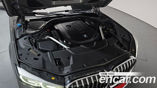 BMW 7 Series 2021 — ფოტო 6/20
