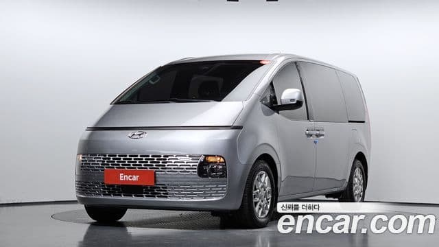 Hyundai Staria 2022 — Фото 1/20