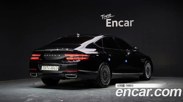 Genesis Electrified G80 2021 — фото 2 из 20