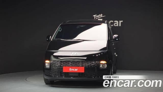 Hyundai Staria 2022 — ფოტო 3/20