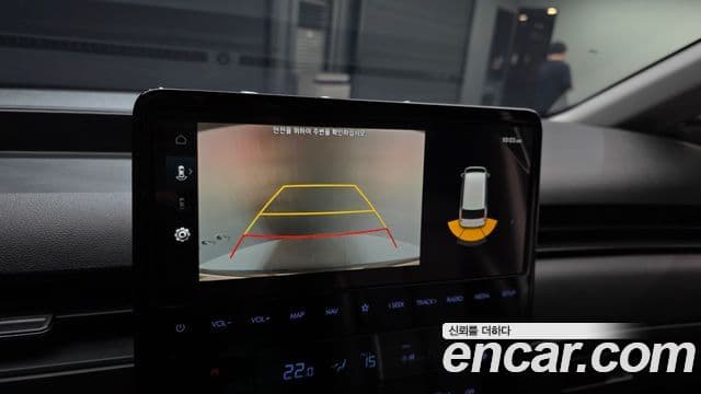 Hyundai Staria 2022 — ფოტო 18/20
