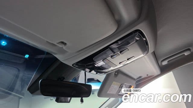 Hyundai Staria 2022 — ფოტო 19/20
