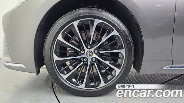 Lexus LS500 2021 — Şəkil 5/20