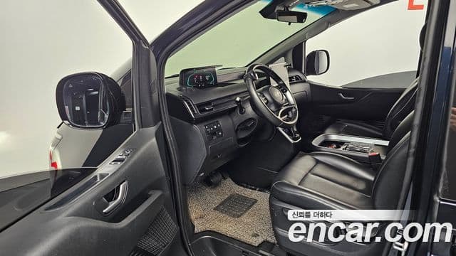 Hyundai Staria 2024 — Şəkil 10/20