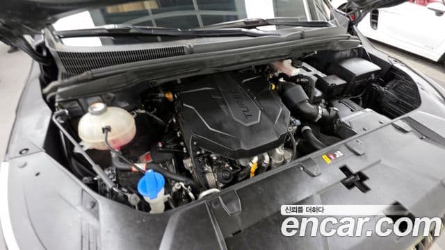 Kia Carnival 2021 — фото 6 из 20
