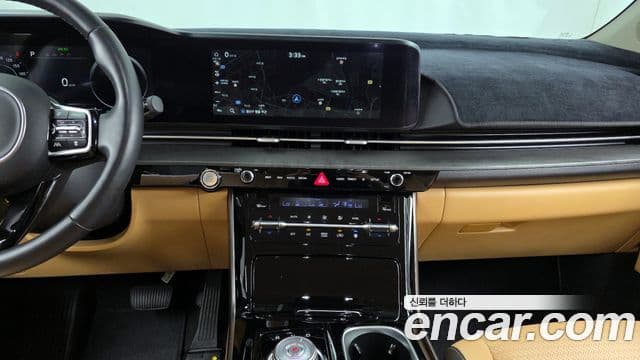 Kia Carnival 2021 — фото 14 из 20