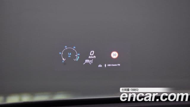 Mercedes-Benz GLE-Class 2023 — Photo 20/33