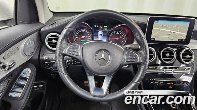 Mercedes-Benz GLC-Class 2018 — Фото 13/20
