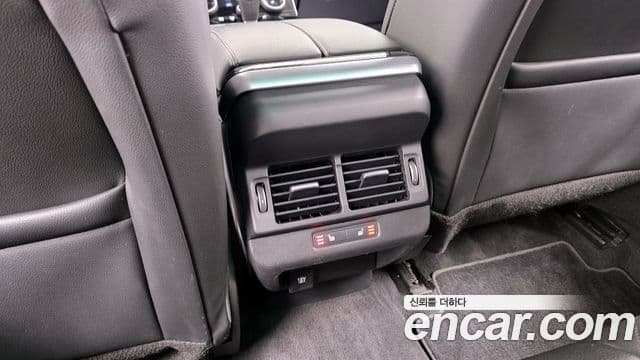 Land Rover Range Rover Evoque 2020 — ფოტო 18/20
