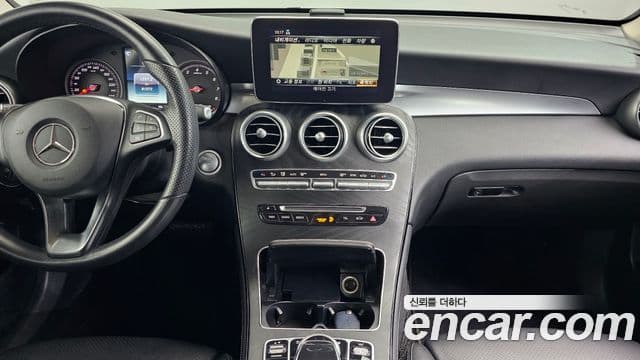 Mercedes-Benz GLC-Class 2019 — фото 17 из 20