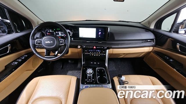 Kia Carnival 2023 — фото 7 из 20