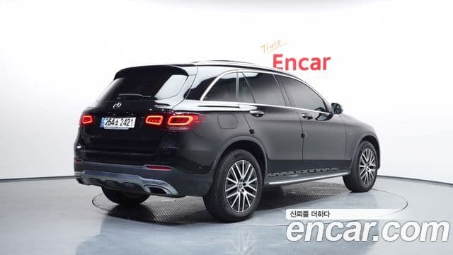 Mercedes-Benz GLC-Class 2021 — фото 1 из 20