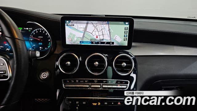 Mercedes-Benz GLC-Class 2021 — фото 12 из 20