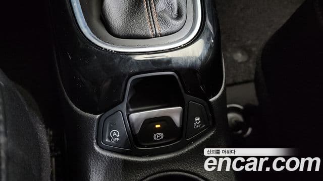 Jeep Compass 2021 — фото 12 из 20