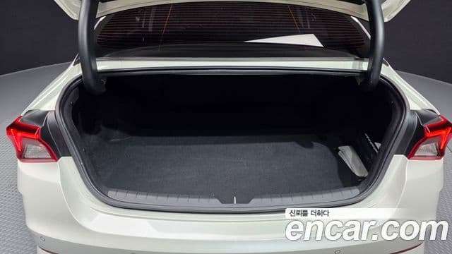 Kia K5 2023 — ფოტო 20/20