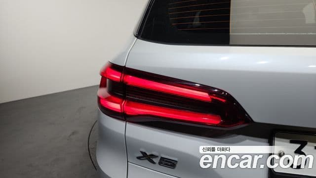 BMW X5 2019 — Photo 30/35