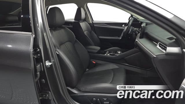 Kia K5 2023 — Şəkil 12/20