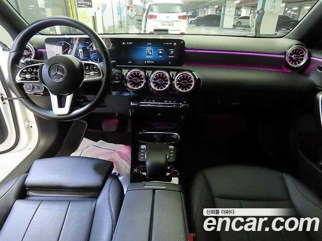 Mercedes-Benz A-Class 2022 — фото 9 из 19