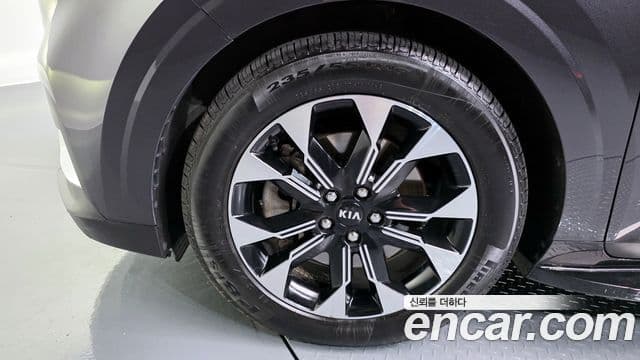 Kia Carnival 2020 — фото 5 из 20