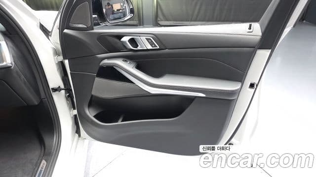 BMW X5 2025 — Photo 11/32