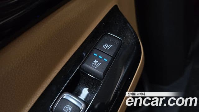 Kia Carnival 2020 — Şəkil 18/20