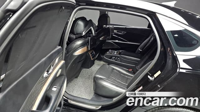 Kia The K9 2022 — фото 11 из 20