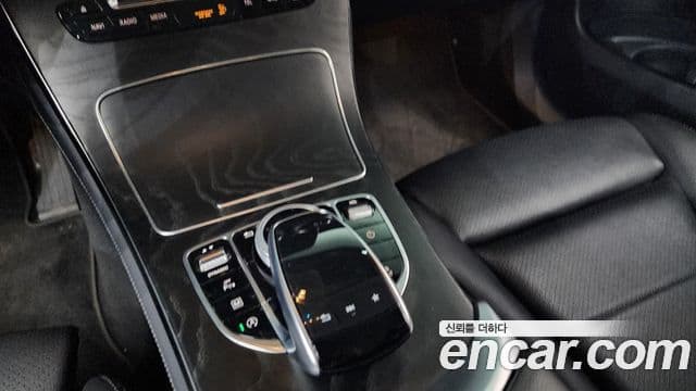 Mercedes-Benz GLC-Class 2019 — фото 9 из 20