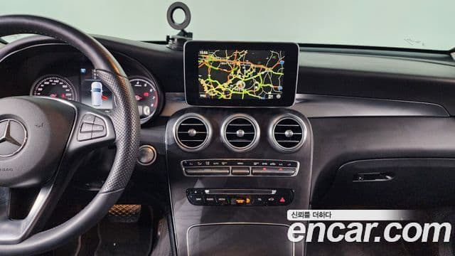 Mercedes-Benz GLC-Class 2019 — ფოტო 12/20