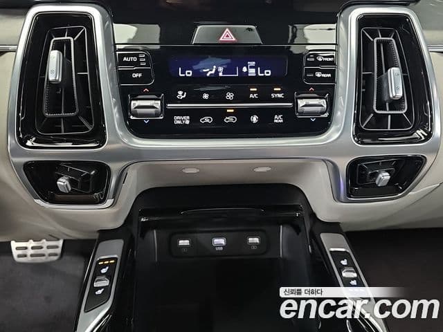 Kia Sorento 2022 — фото 14 из 20