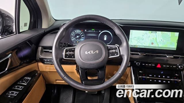 Kia Carnival 2023 — фото 13 из 20