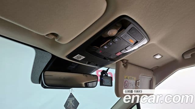 Kia Carnival 2023 — фото 15 из 20