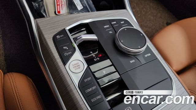 BMW 3 Series 2025 — фото 9 из 20